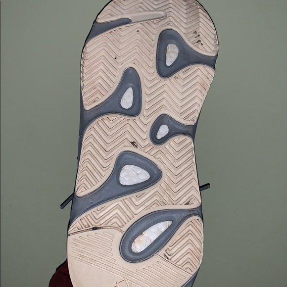 Yeezy 700 Inertia - Picture 6 of 6